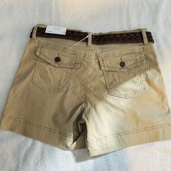 Maurice’s NWT khaki Shorts - Picture 3 of 4